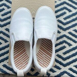 Taos canvas casual shoes